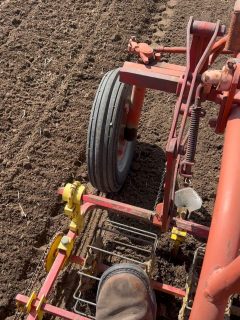Jules and I got alot done today. Some test tilling an old plastic lifting turned into runnjng rows and putting seed down. Was a great day. Cover crops seeded as well. Tried to beat this rain and catch the warm up coming. 💚 
#thursday #greatday #partners #food