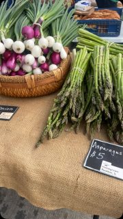 We have quite the spread today! Come seeJulie @pals.julie Have a surprise batch of asparagus after mowing it down, fresh black raspberries, basil, fennel, peas, lettuce, beets, beautiful knob onions and scallions, honey, pickled asparagus and green beans. Were about to hit all go mode @beloit_farmers_market 🔥🔥🔥
1st booth on State and Broad.
#saturday #foodie #farm #organic
