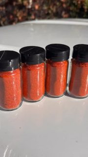 The Cayenne pepper is done! I added a picture of the store bought bs this homemade batch.
#sunday #organic #cayennepepper #homemade